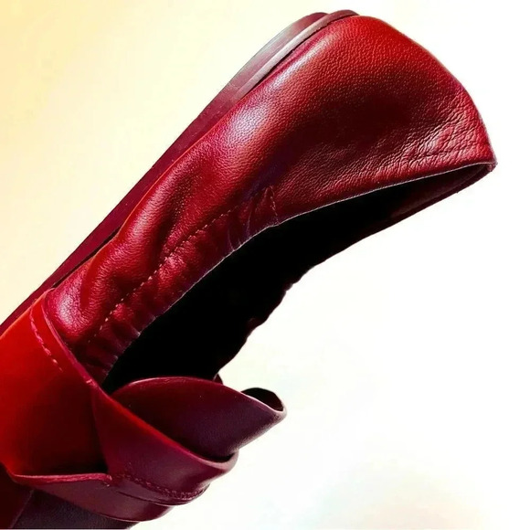 Mercedes Castillo Erin Burgundy Leather Loafers - Picture 10 of 10
